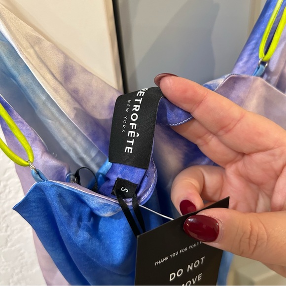 NWT Retrofete Rylynn Silk Mini Dress Watercolor Wave - Picture 8 of 8